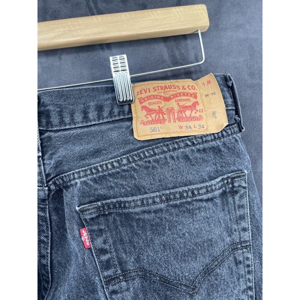 Levi's 501 Men's 34x34 Black‎ Gray Jeans Straight Leg Vintage Classic - Picture 4 of 14